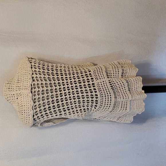 NWT crochet vest - Picture 4 of 8